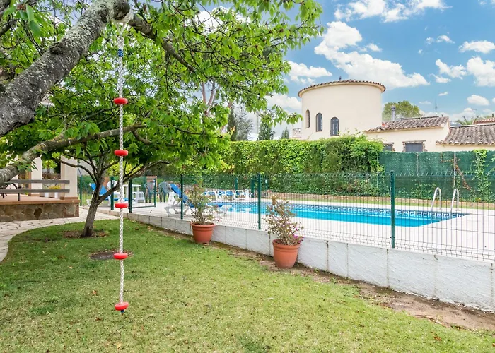 Pelach Villa *